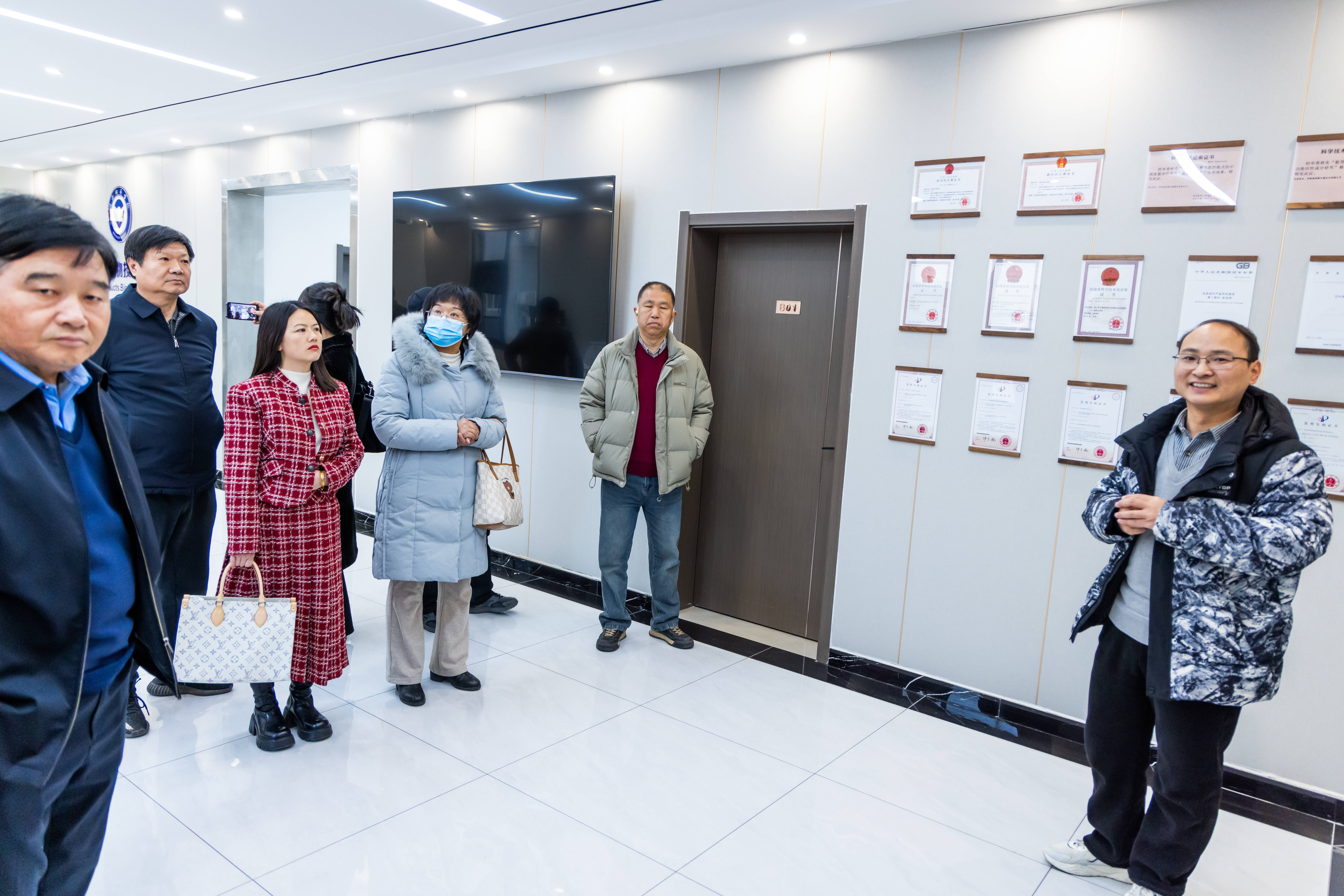 9999js��ɳ��Ʒ��(�й�)���޹�˾